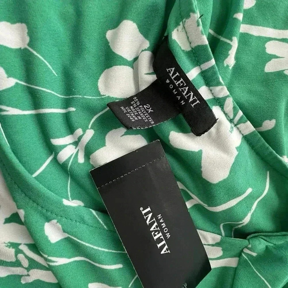 Alfani Women's Kelly Green Floral Asymmetrical‎ Jersey Knit Blouse Plus Sz 2X - Picture 8 of 14